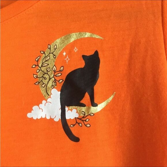 Orange Halloween tee with black cat on a moon witchcore witchy - Picture 3 of 4